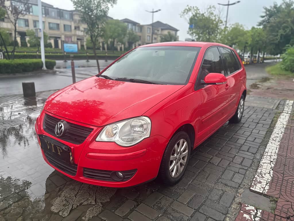 Volkswagen Polo 2009 1.4L AT