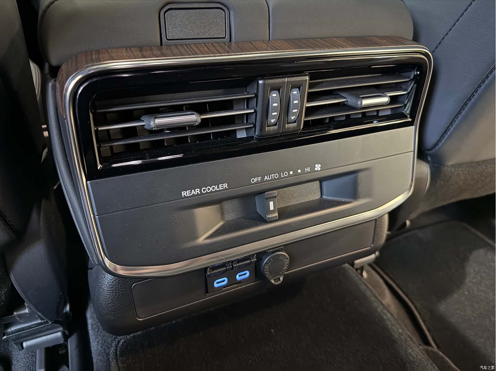 Toyota Land Cruiser, 2024 17