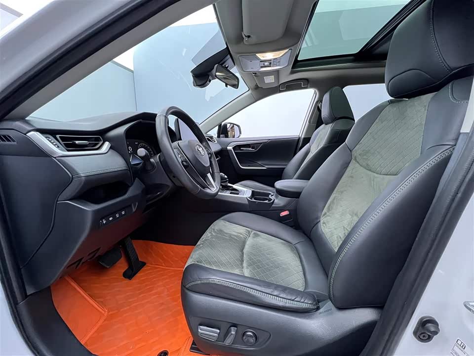 Toyota RAV4 Rongfang