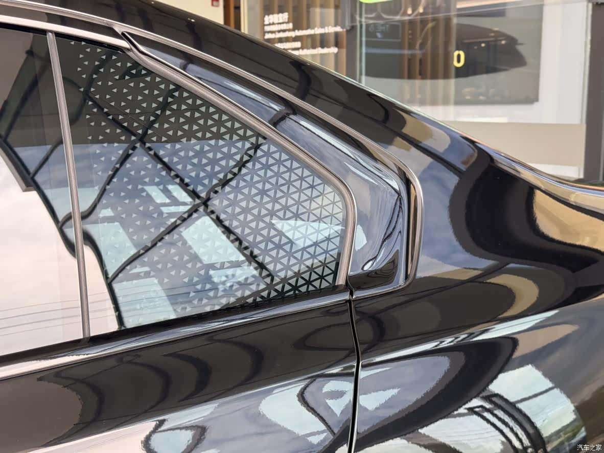 BMW i7, 2025 9