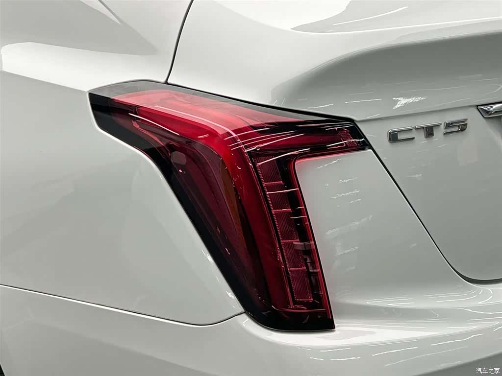 Cadillac CT5, 2021 10