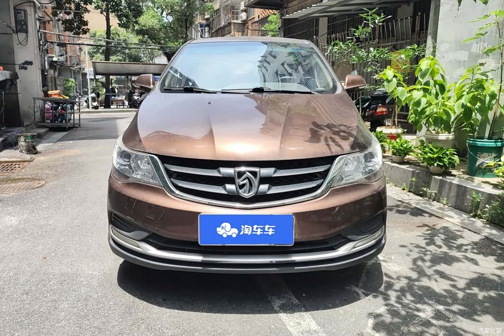 Wuling 730, 2017 2