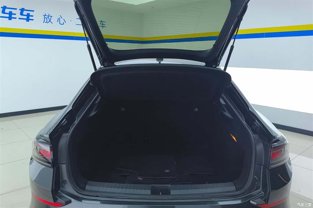Volkswagen Lamando, 2023 4
