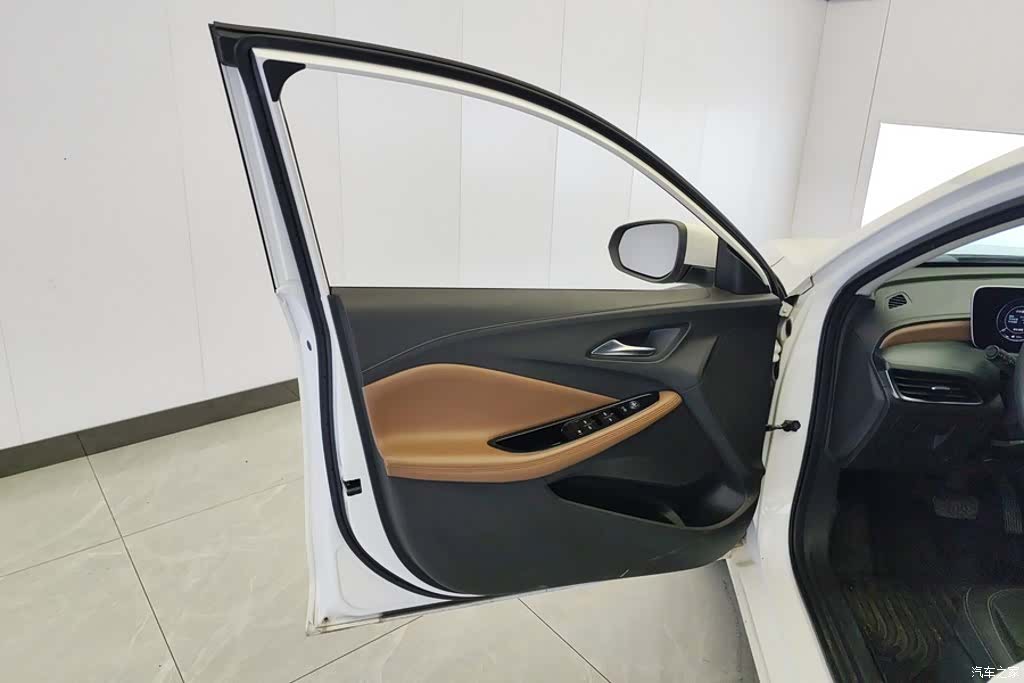 Buick Verano, 2022 7
