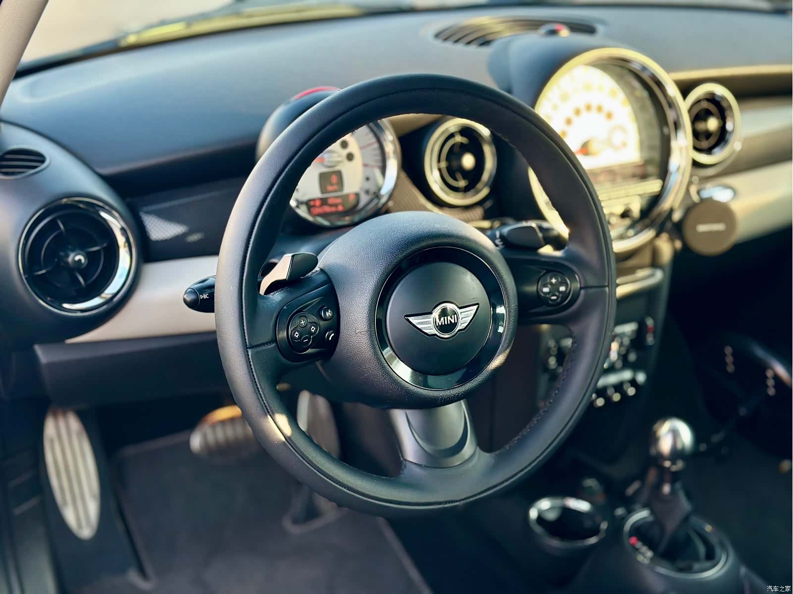Mini Clubman, 2011 9