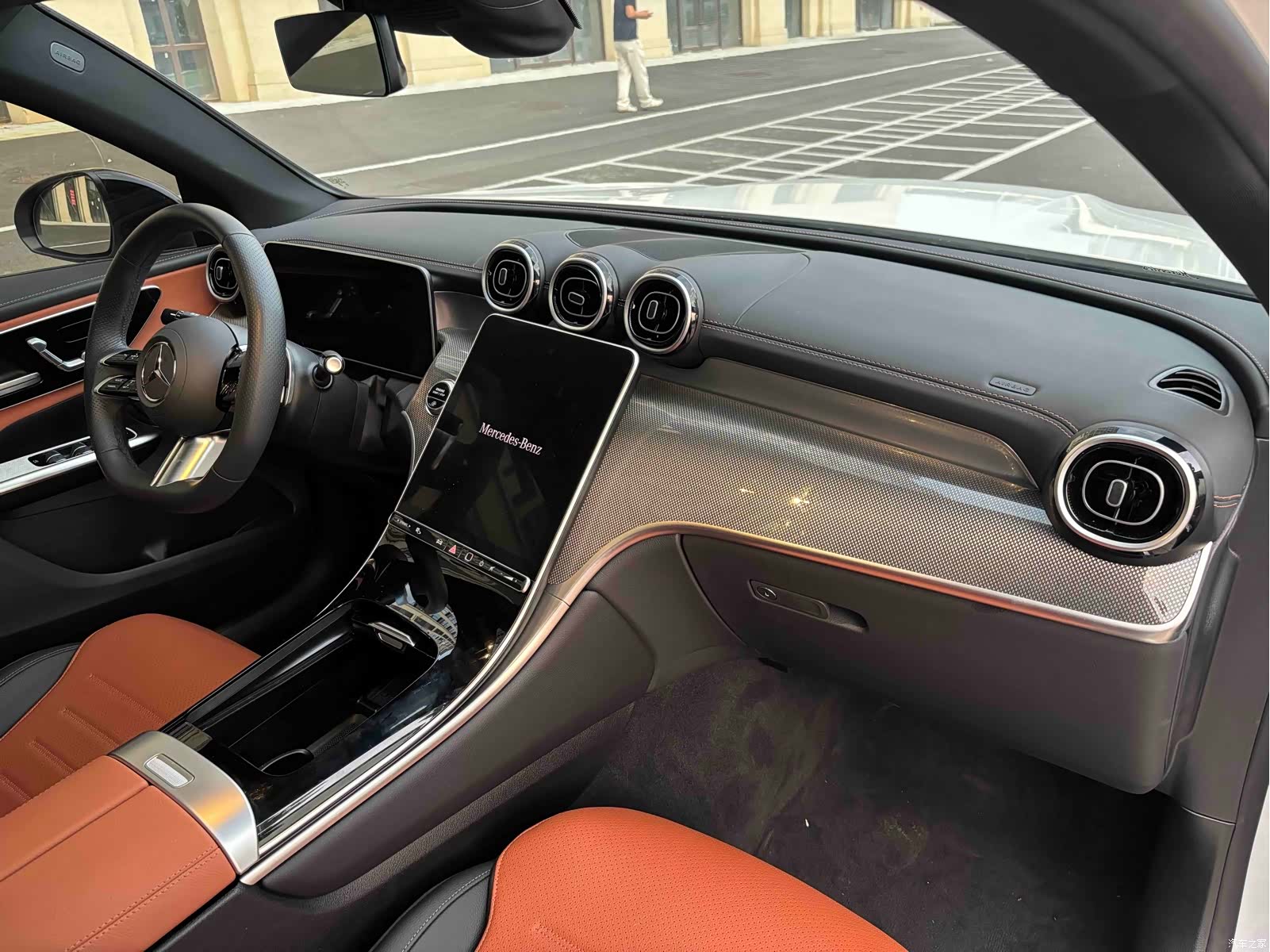 Mercedes-Benz GLC, 2024 9