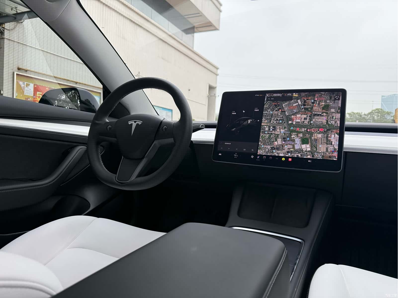 Tesla Model 3, 2021 10