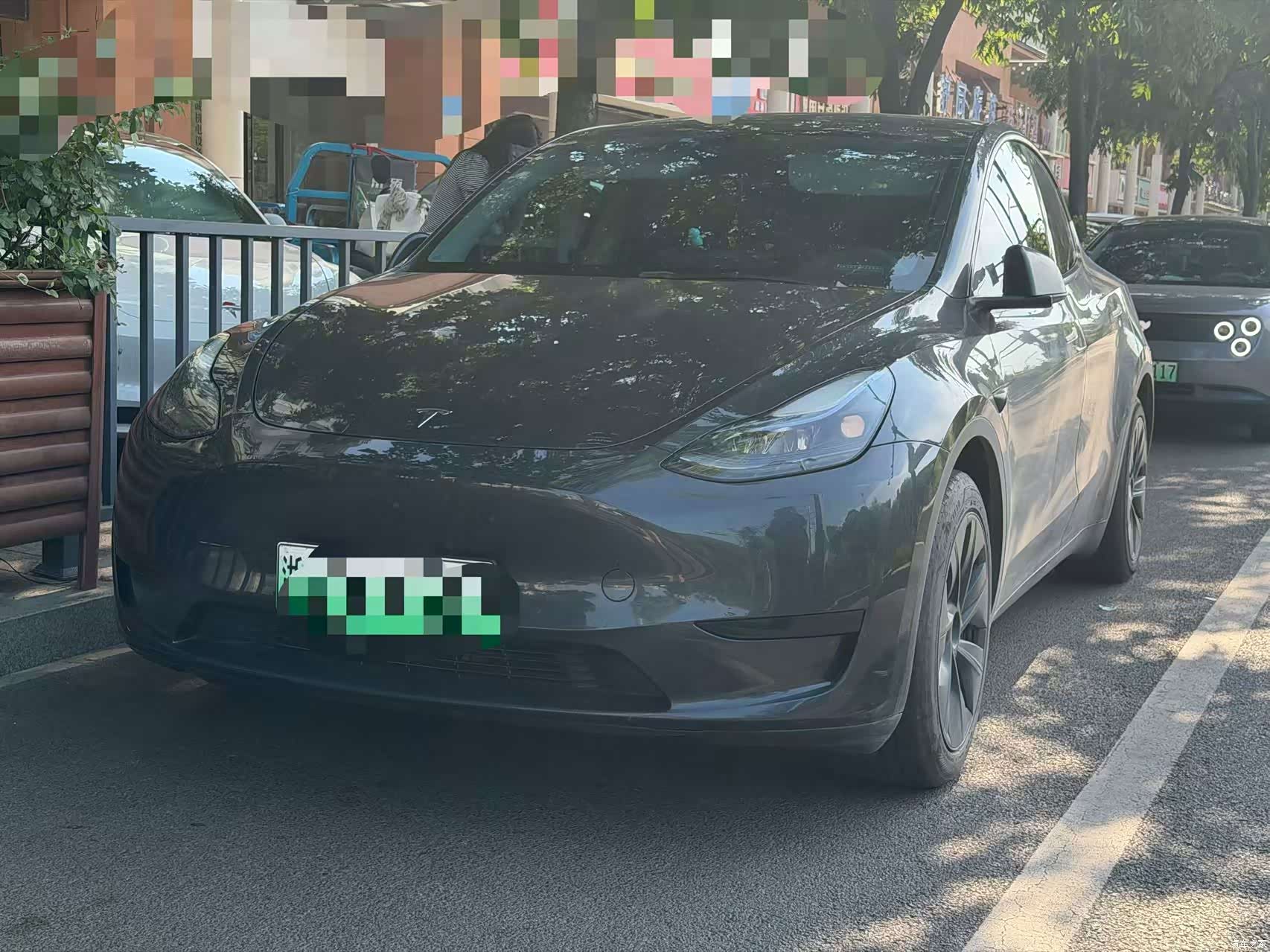 Tesla Model Y, 2024 1