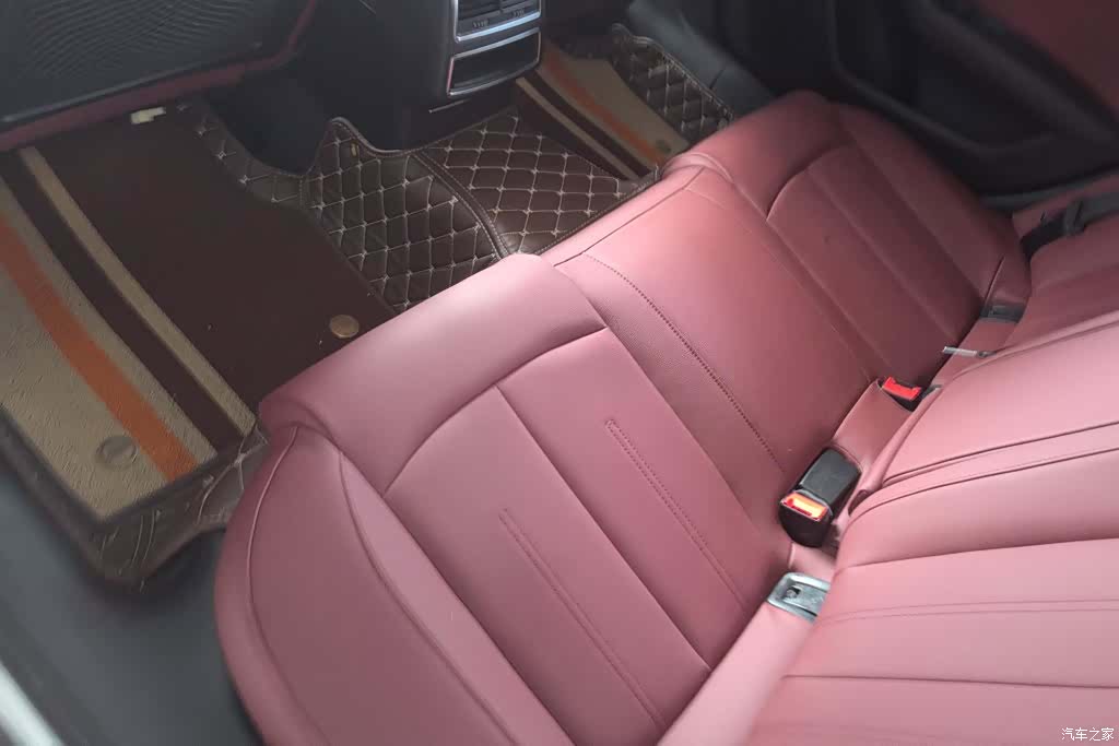 Audi A6L, 2014 11