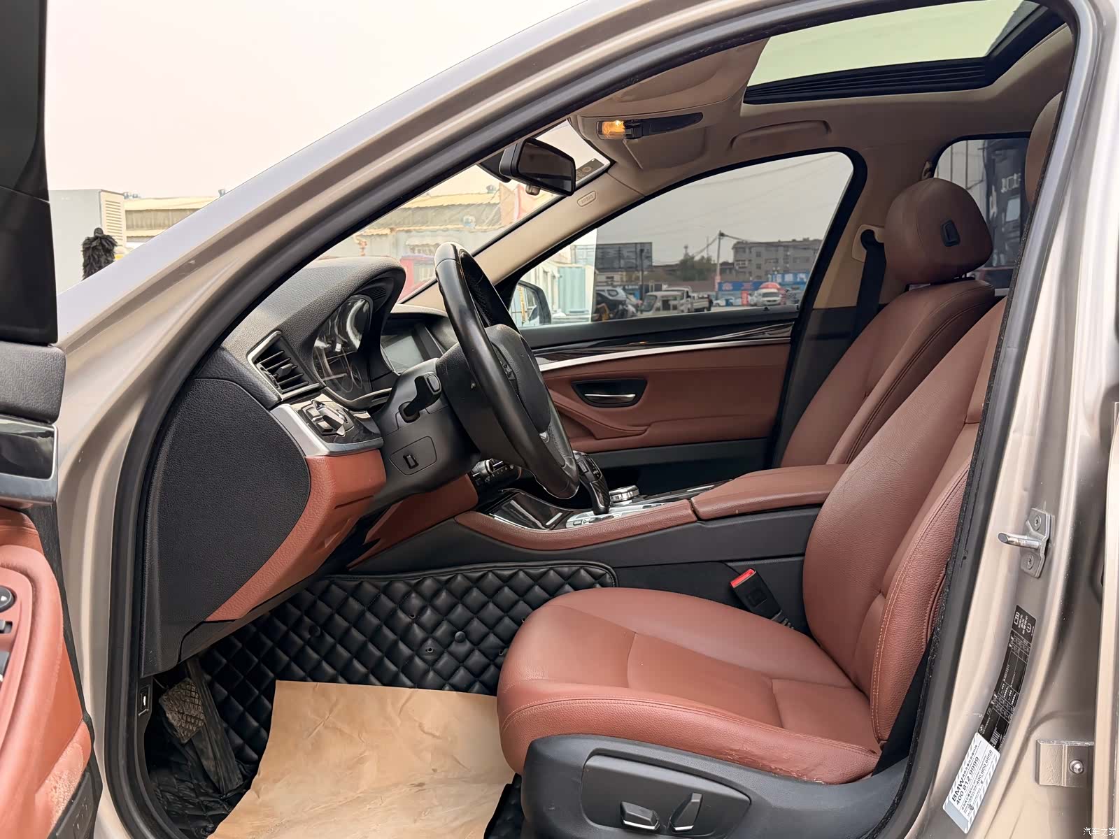 BMW 5 Series, 2014 11