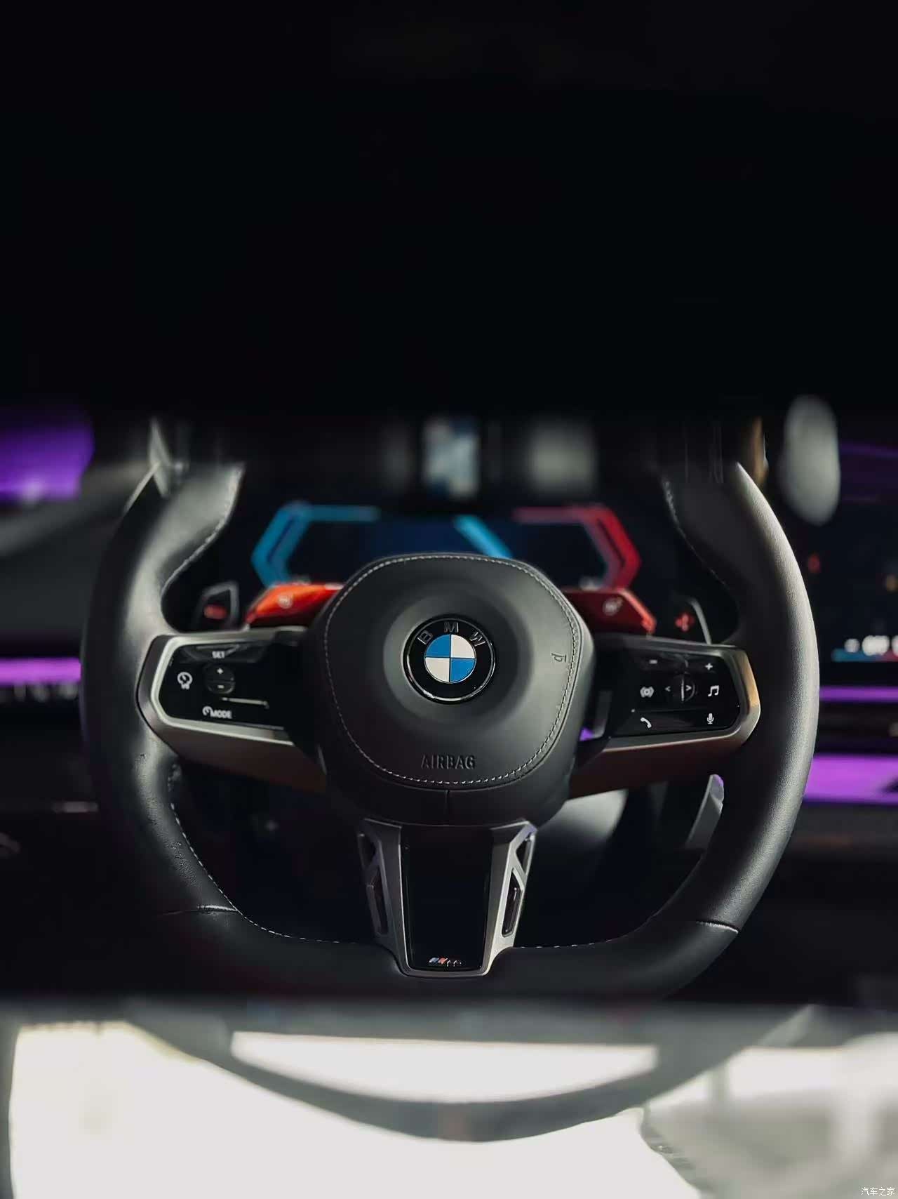 BMW M5, 2024 8