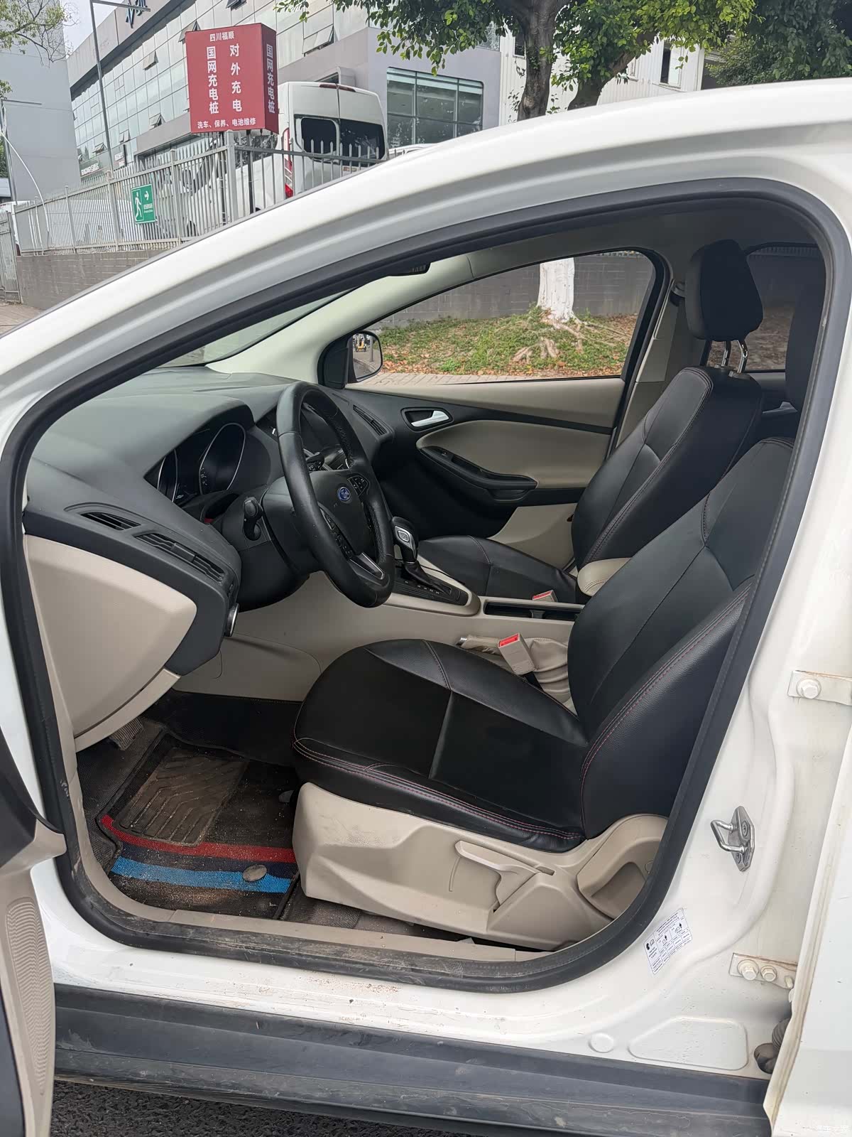 Ford Focus, 2016 11