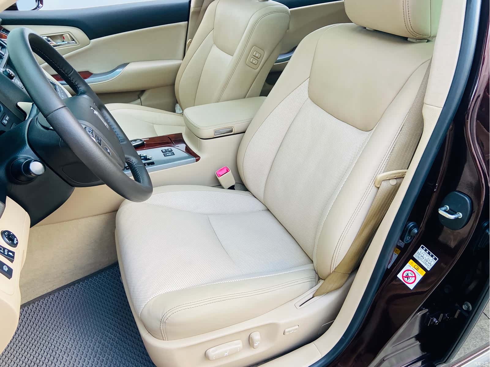 Toyota Crown, 2014 14