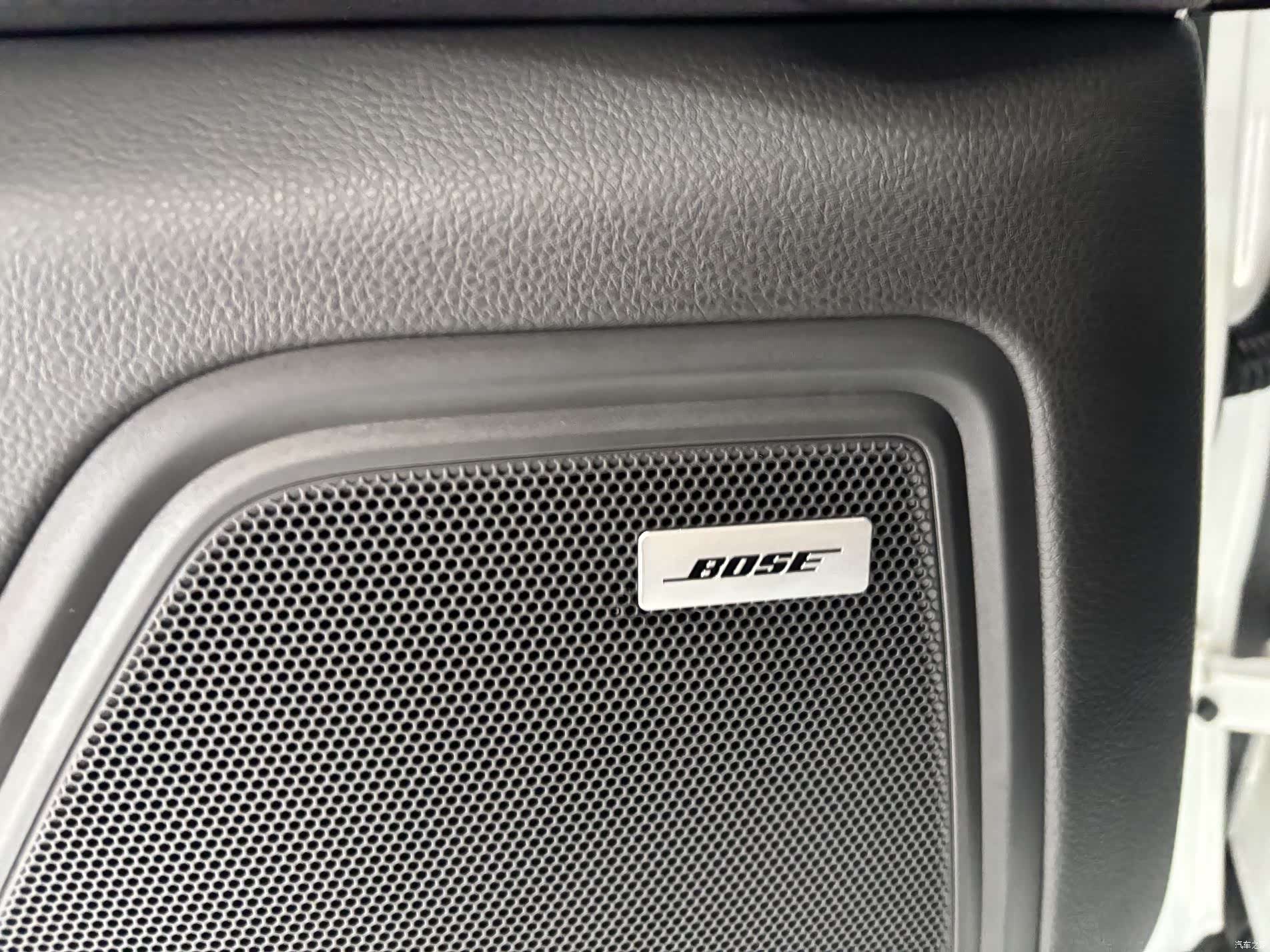 Porsche Macan, 2022 11