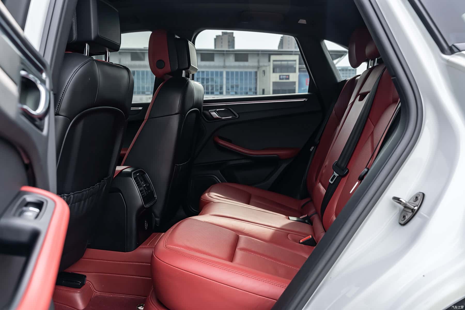 Porsche Macan, 2018 10