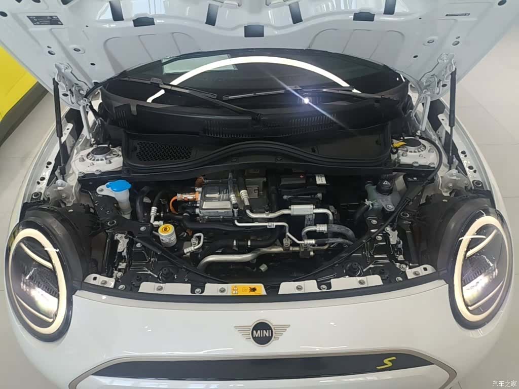 Mini Cooper, 2024 20