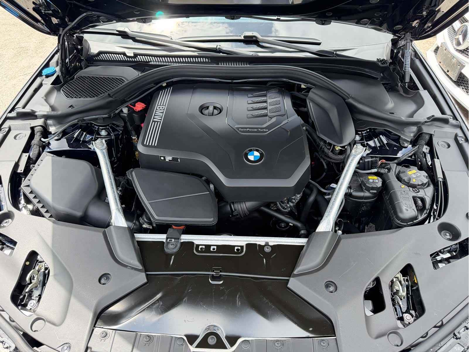 BMW 5 Series, 2022 11