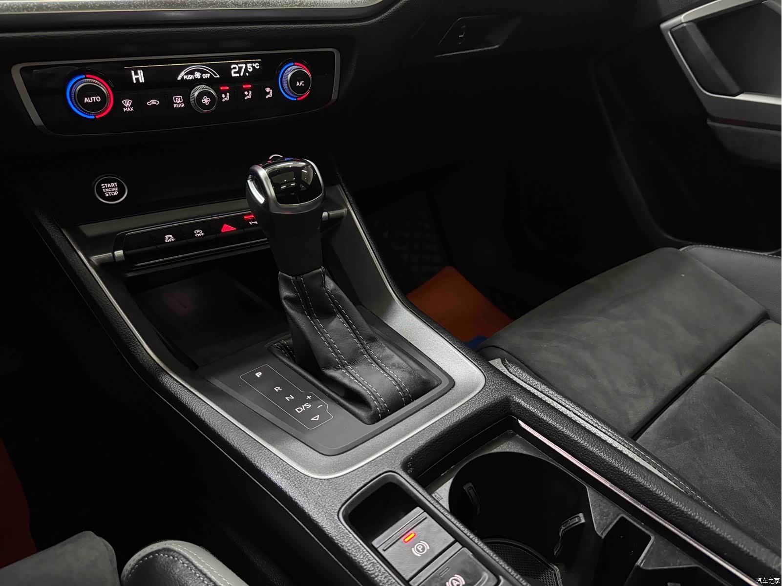 Audi Q3, 2021 13