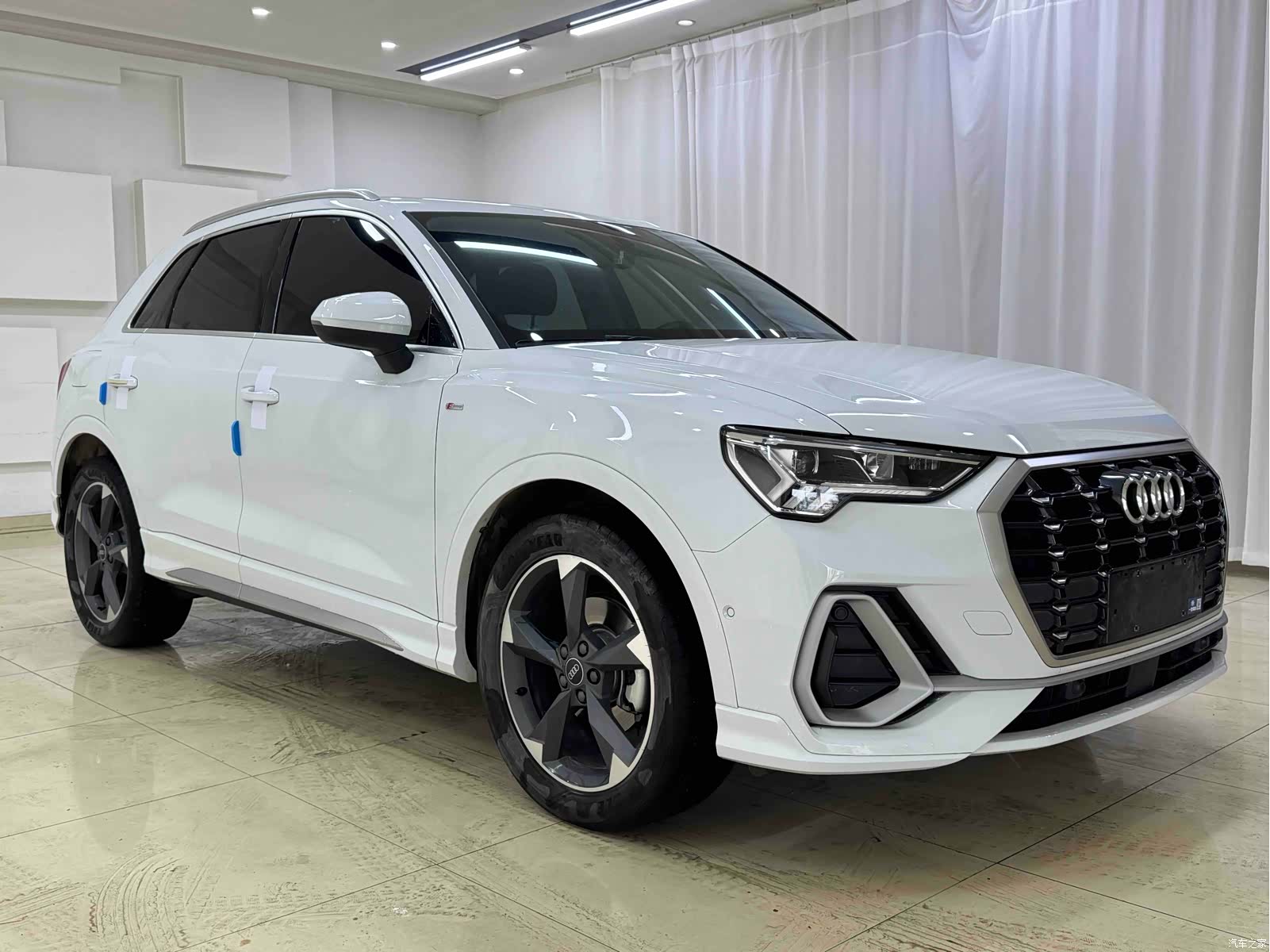 Audi Q3, 2021 3