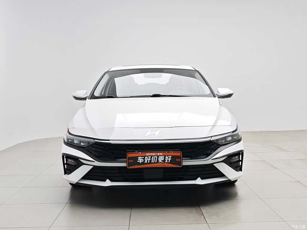 Hyundai Elantra, 2023 3