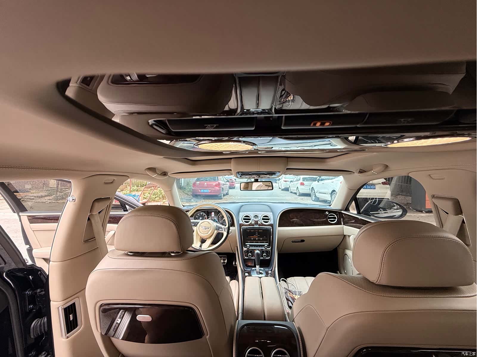 Bentley Flying Spur, 2013 9