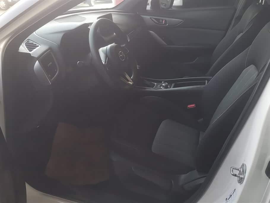 Mazda CX-4