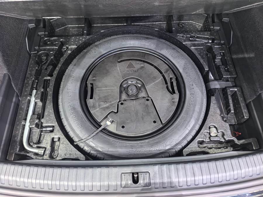 Audi Q3 2023, фото 15