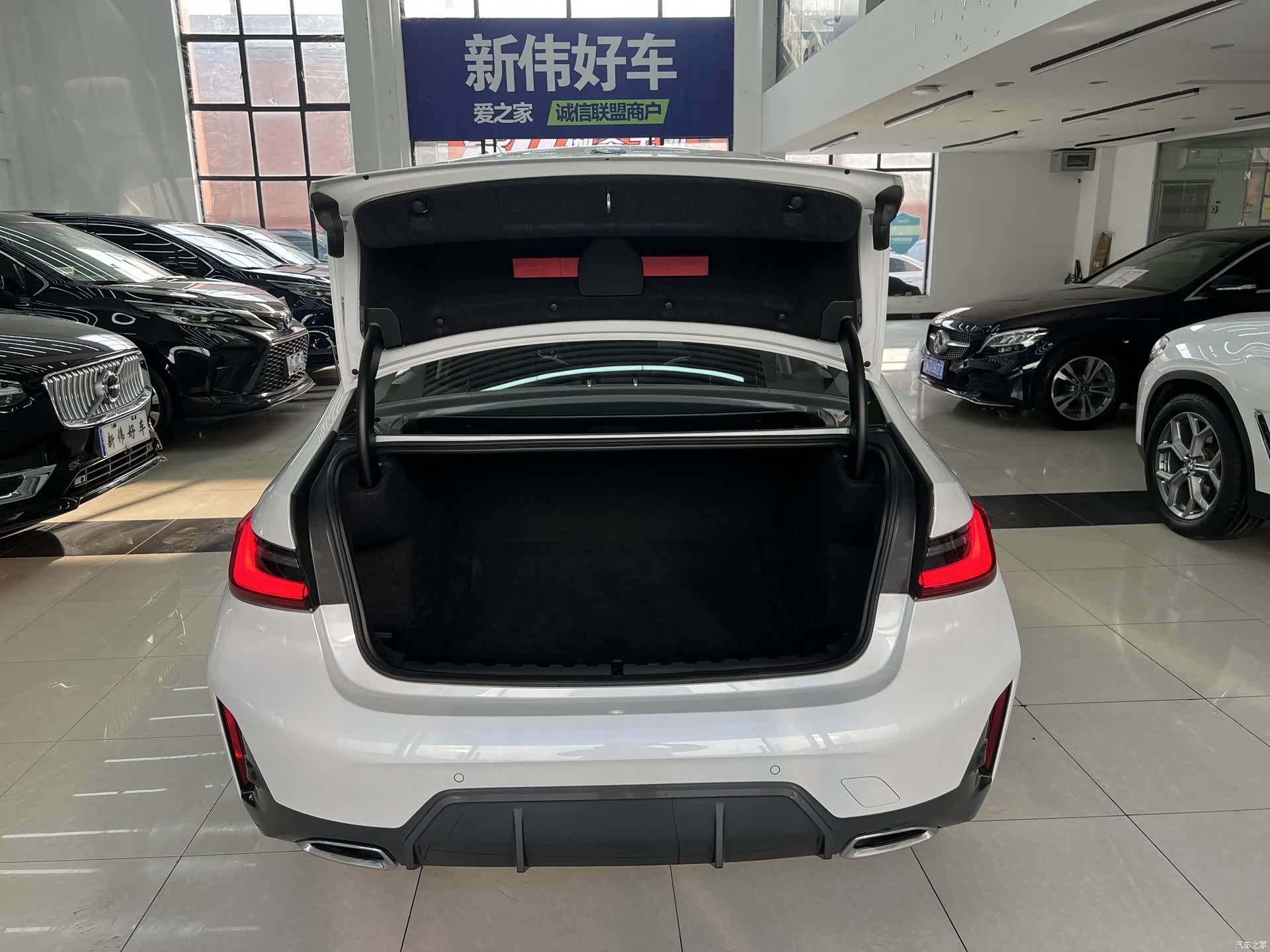 BMW 3 Series, 2024 30