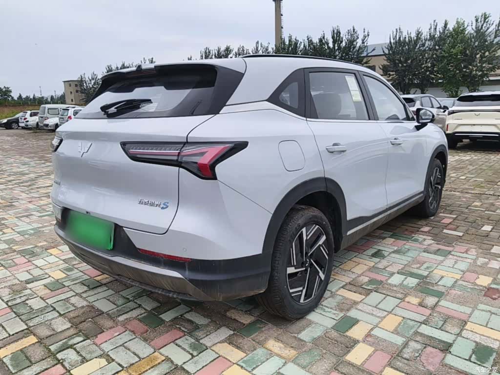 Wuling Starlight, 2025 7