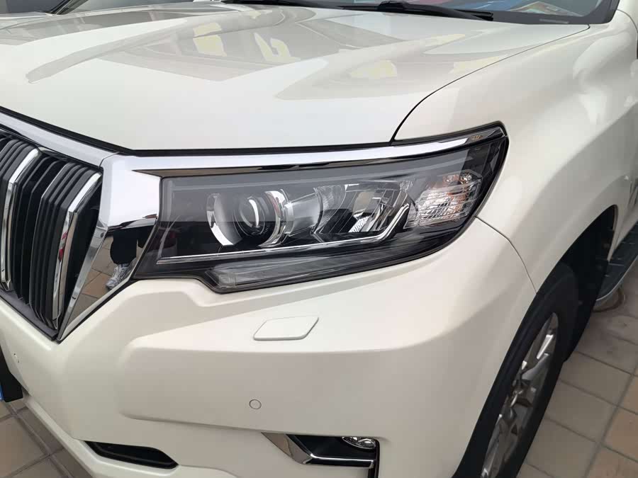 Toyota Prado 2019, фото 5