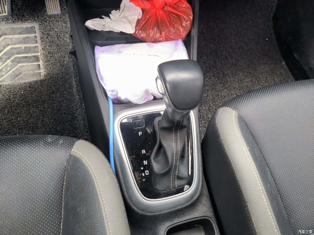Kia KX1, 2021 11