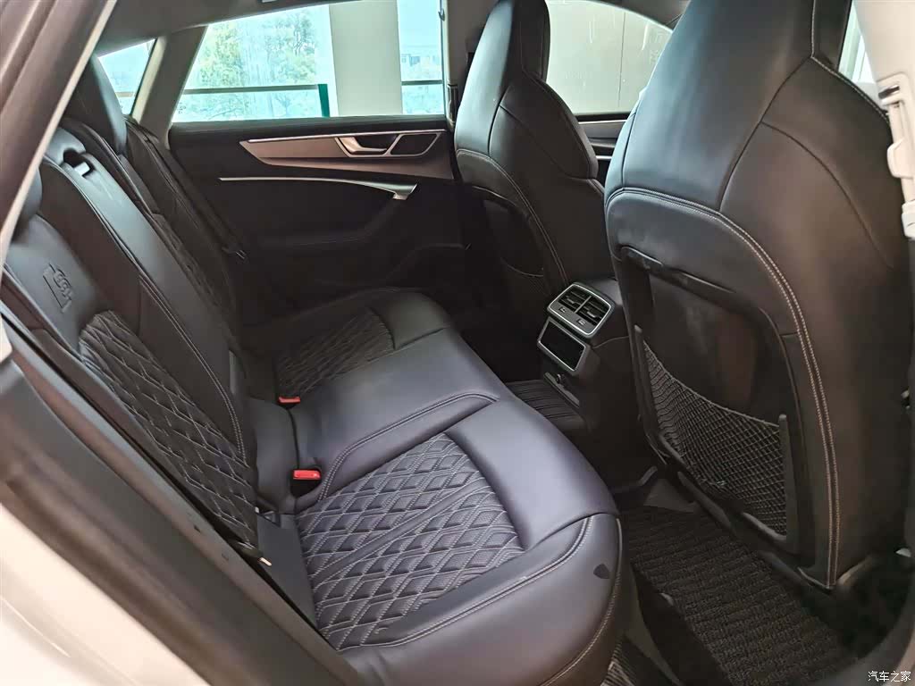Audi A7, 2025 15