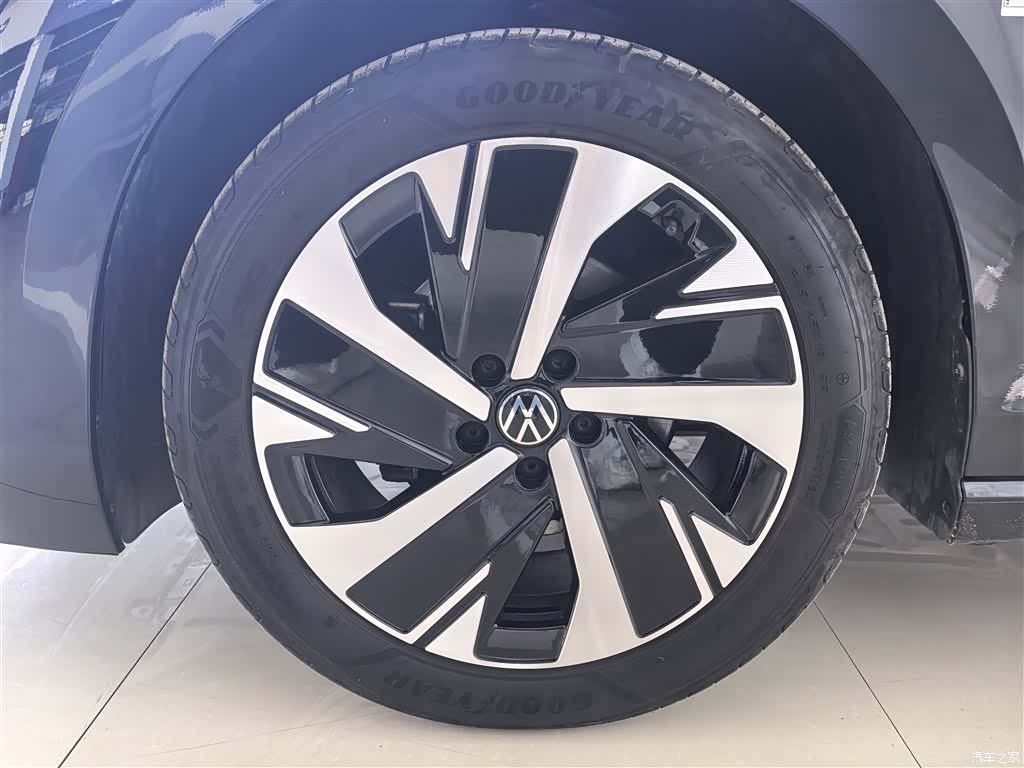 Volkswagen Magotan, 2025 8