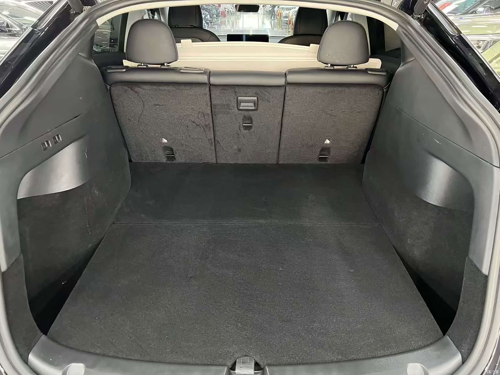 Tesla Model Y, 2021 15