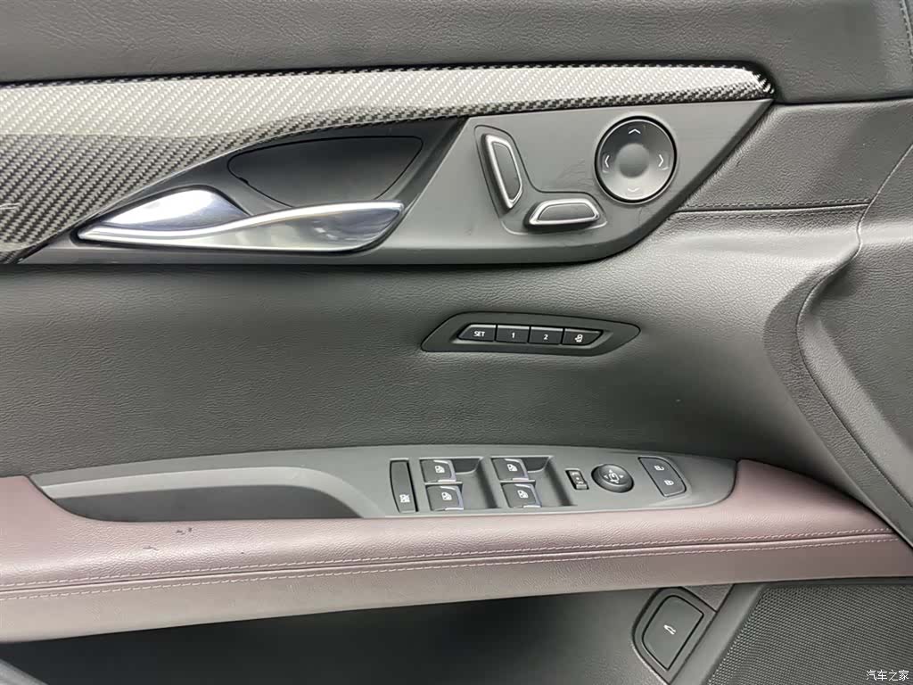 Cadillac CT6, 2023 25