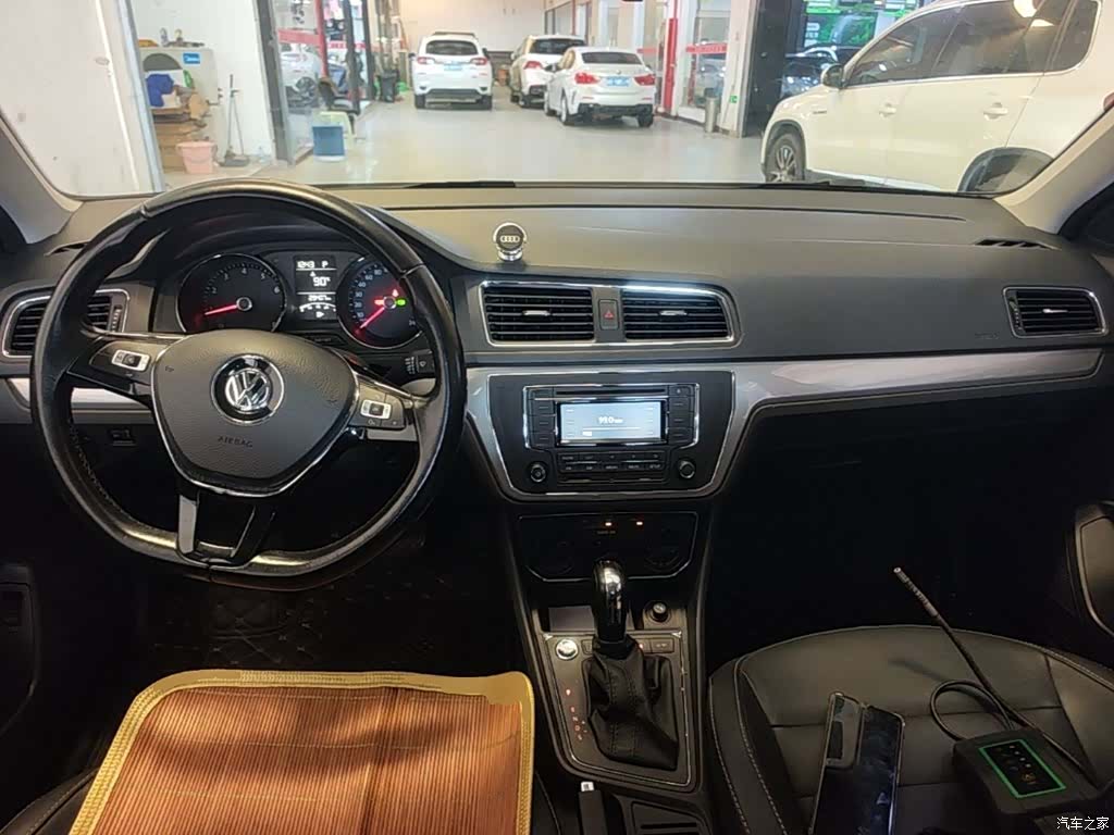 Volkswagen Lavida, 2017 10