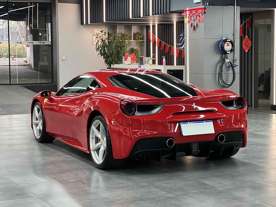 Ferrari 488