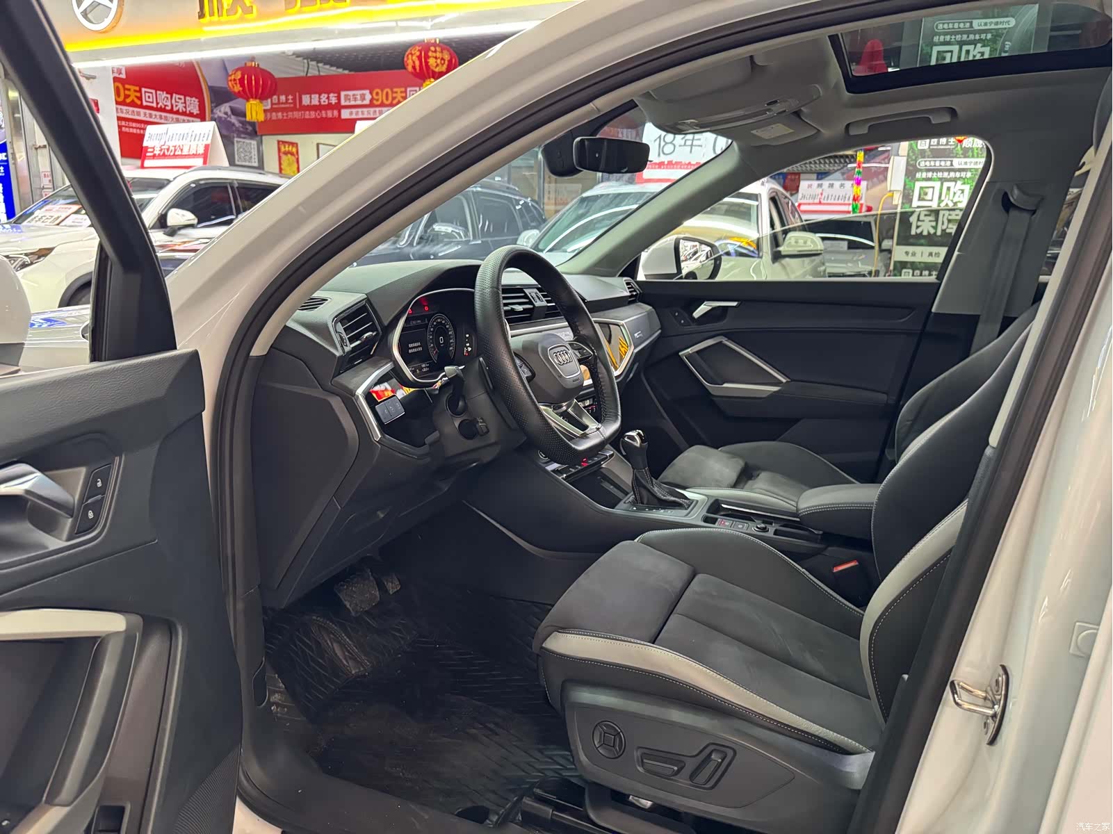 Audi Q3, 2022 4