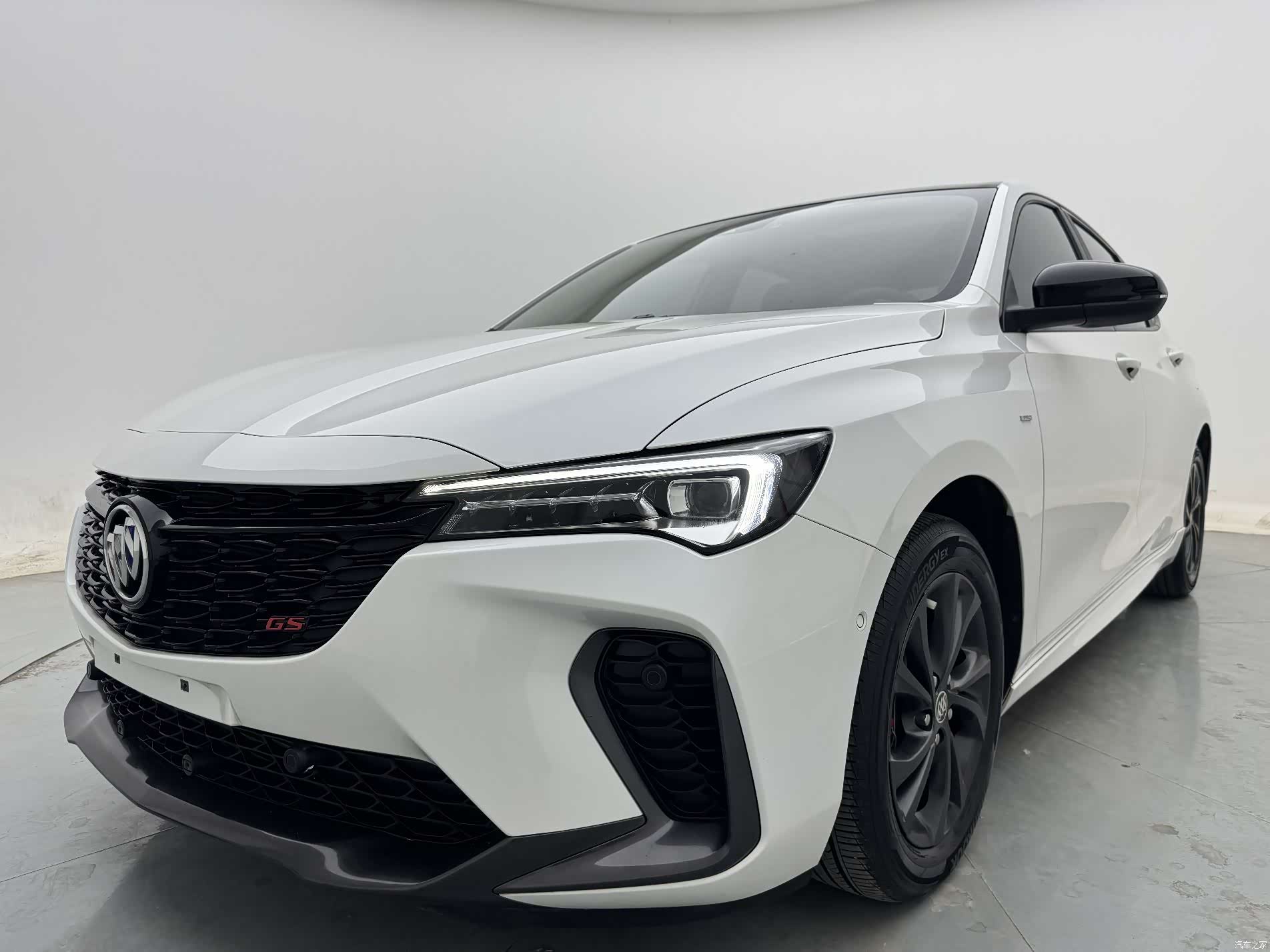 Buick Verano, 2022 28