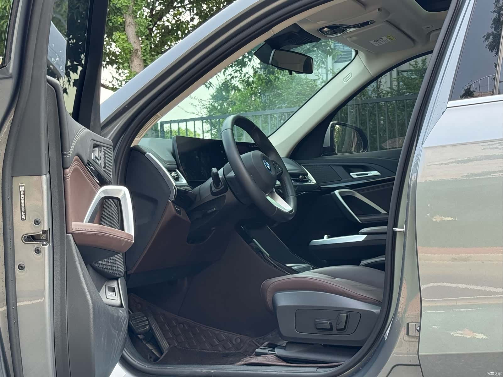 BMW iX1, 2024 14