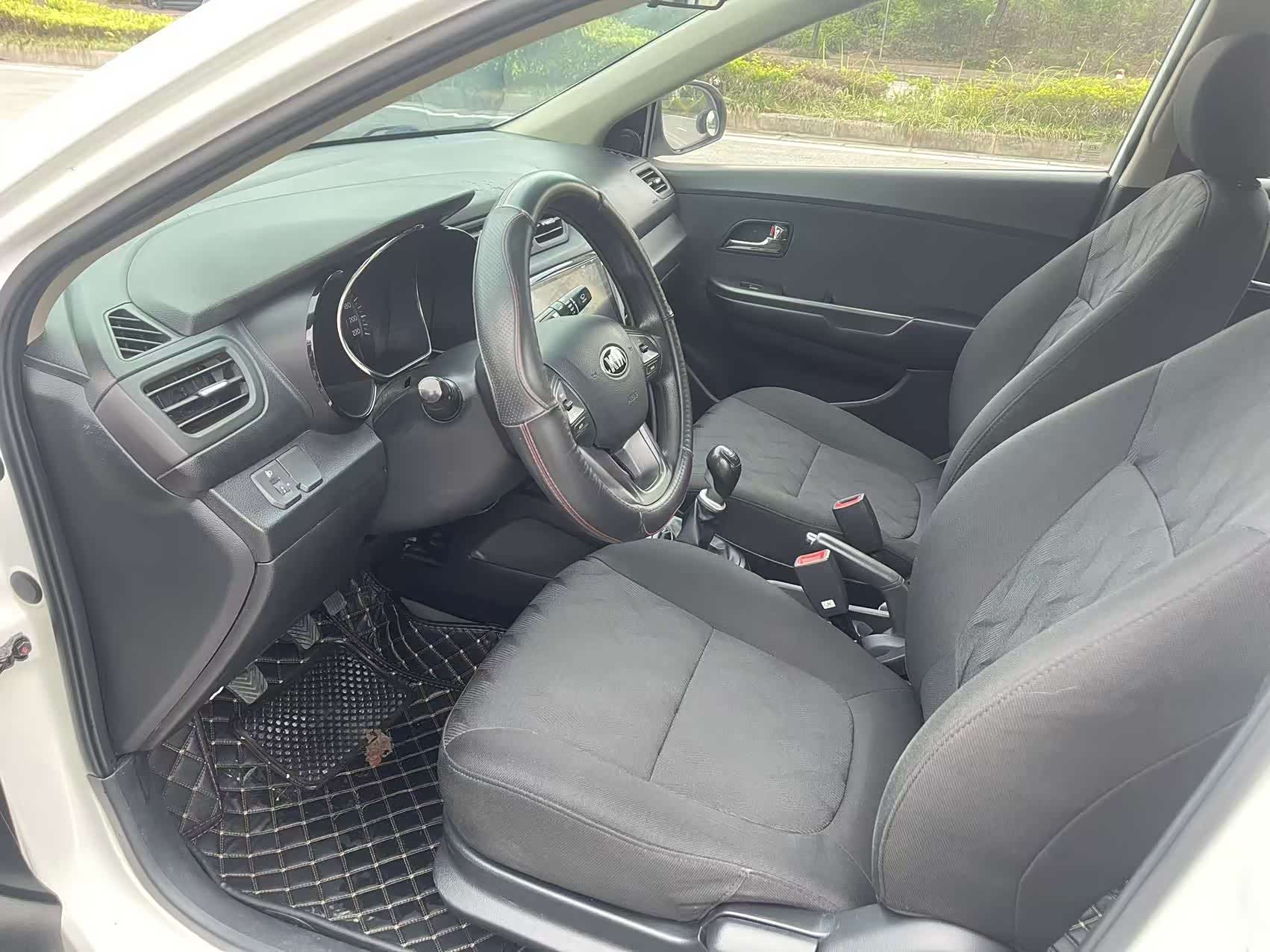 Kia K2, 2012 7
