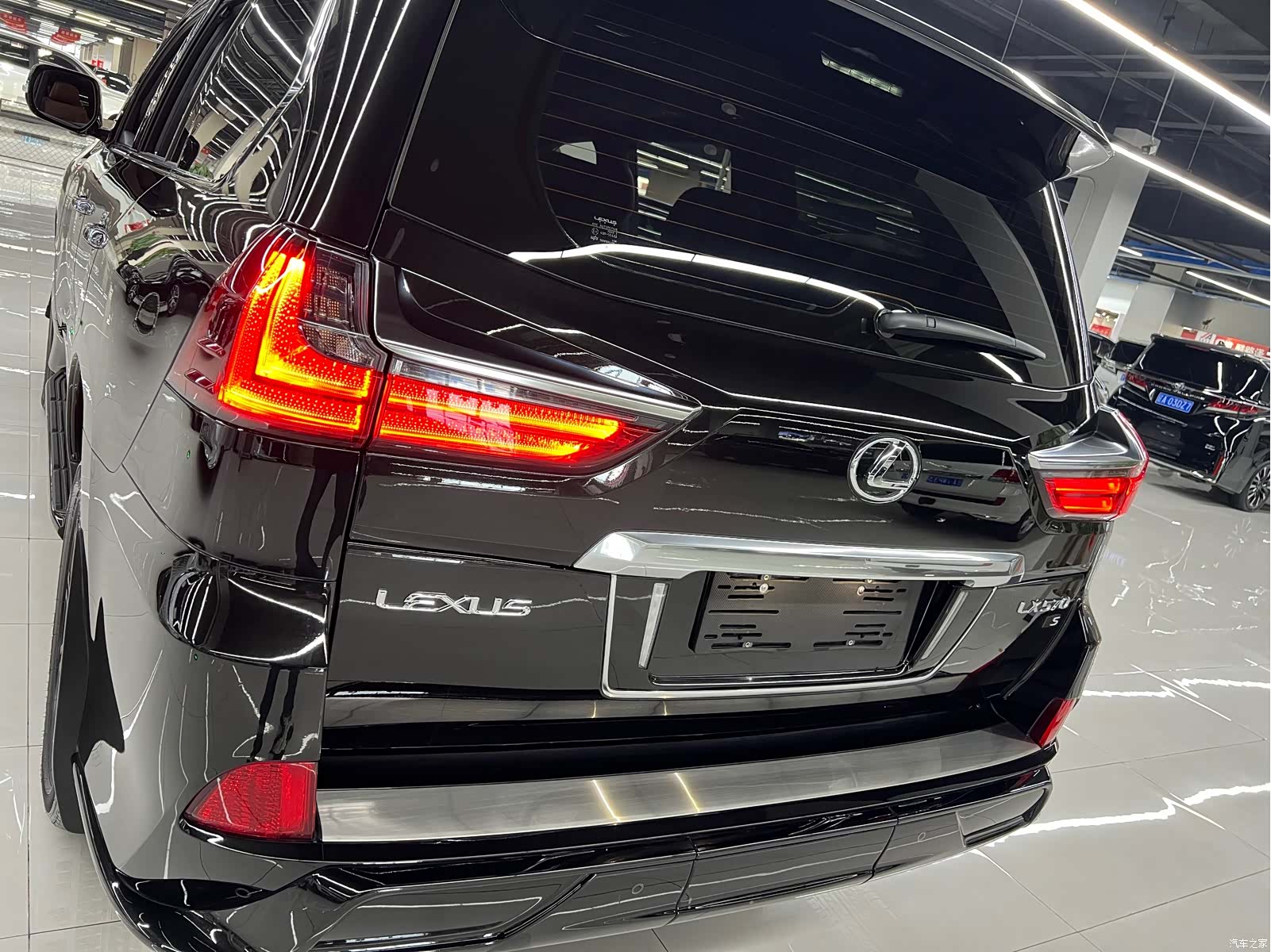 Lexus LX, 2022 7