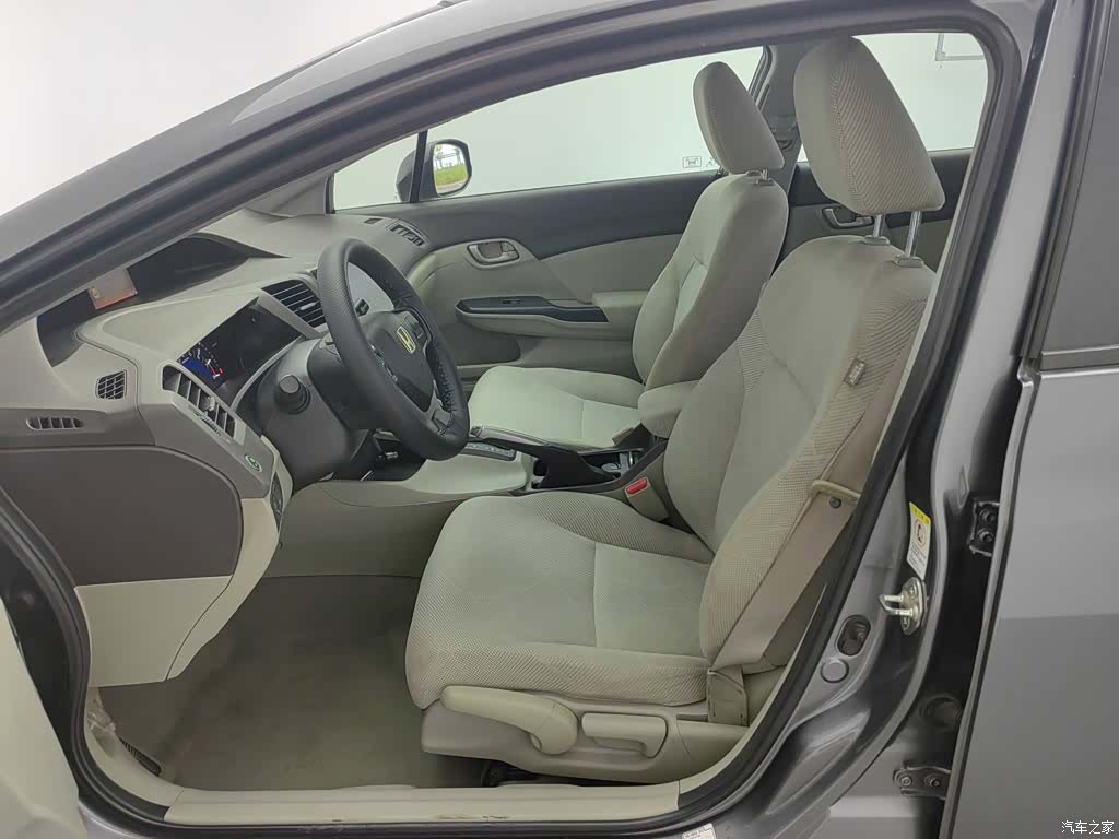 Honda Civic, 2012 10