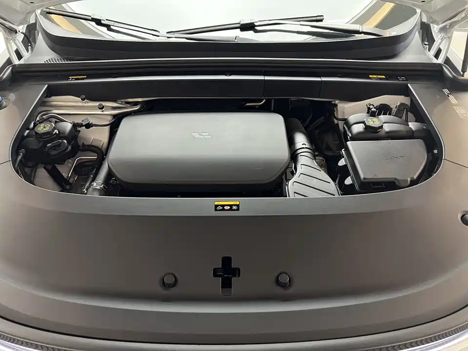 Li Auto Ideal L6