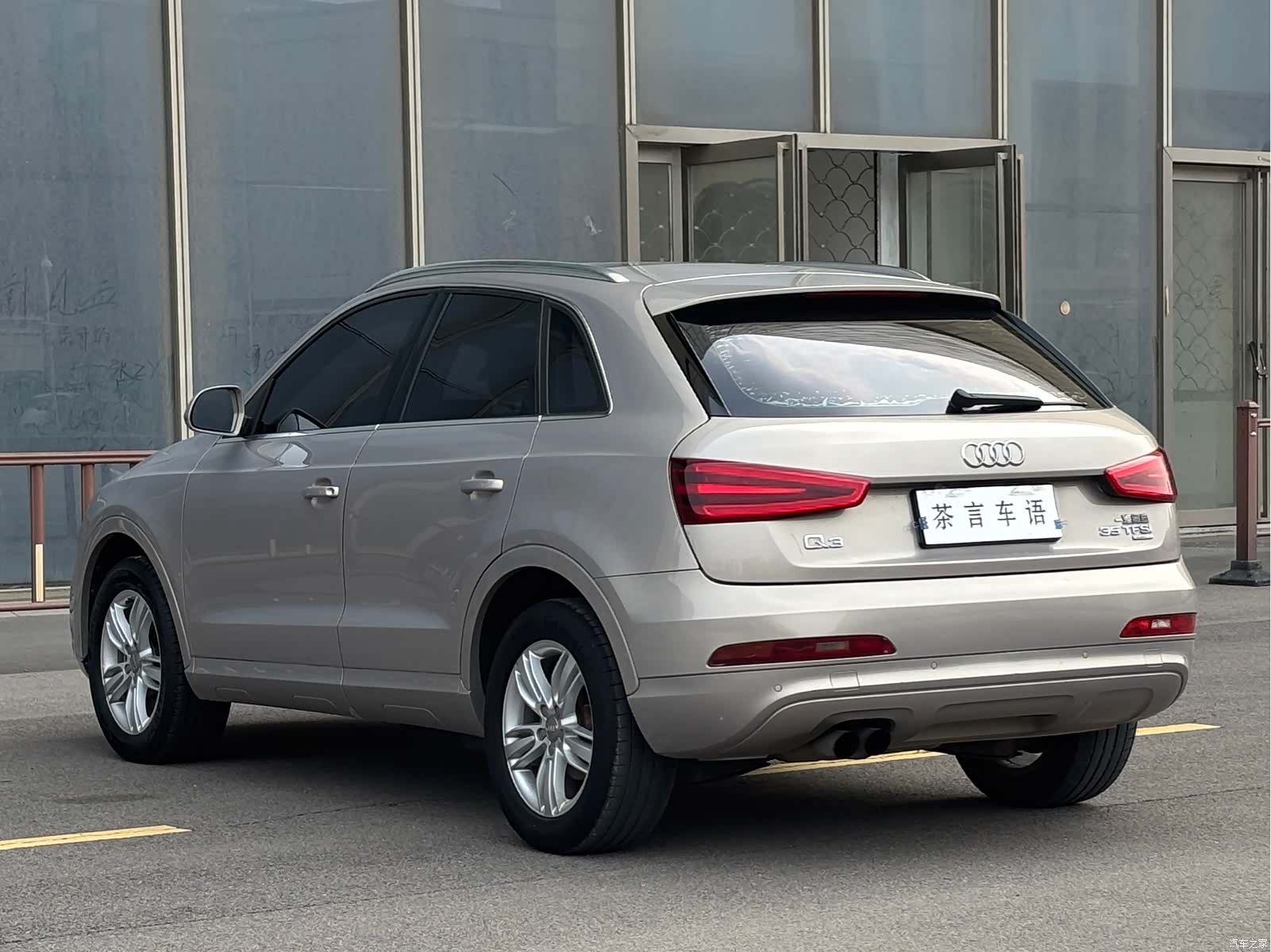 Audi Q3, 2016 6