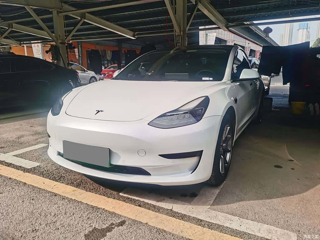 Tesla Model 3, 2023 1