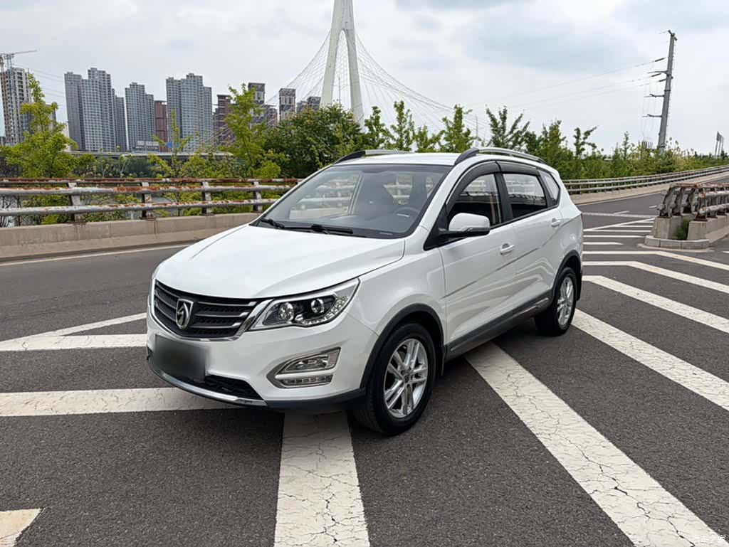 Wuling 560, 2016 2