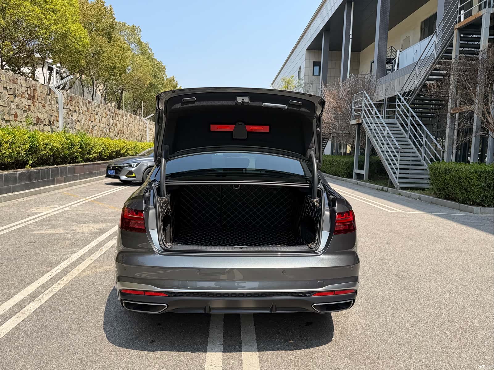 Audi A4L, 2021 16