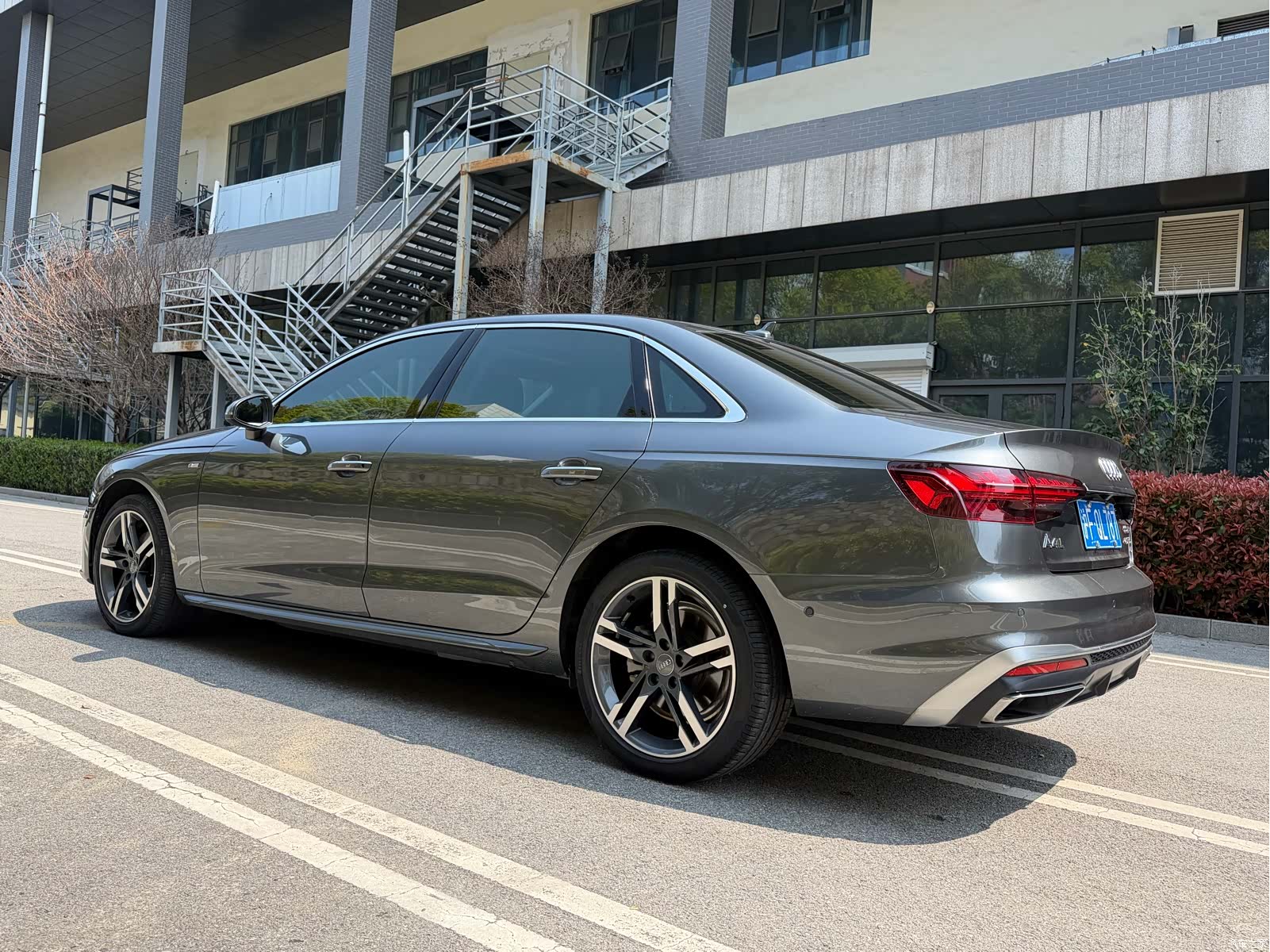 Audi A4L, 2021 25