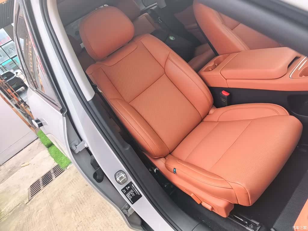 Leapmotor C10, 2025 20